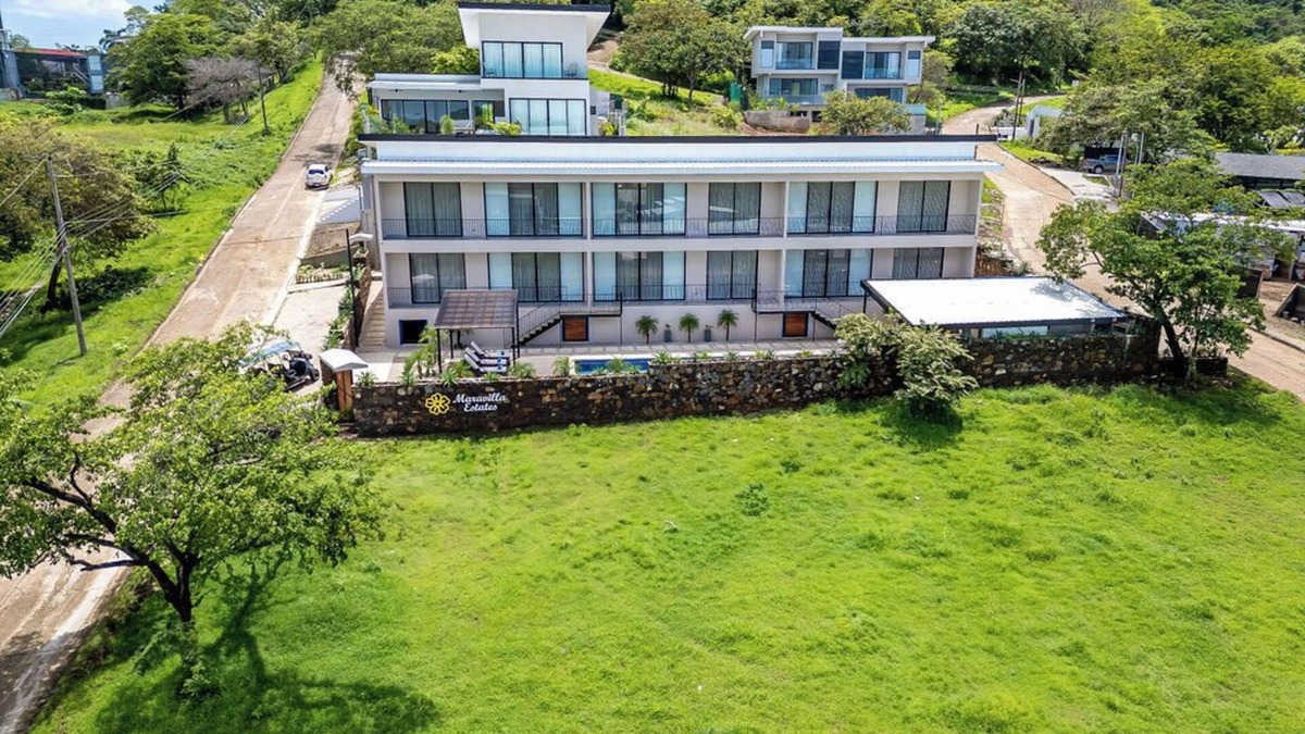 Tamarindo Villa | 10/10B Luxury Villa: Pool, Spacious areas, just steps from the BEACH, 20 Guests