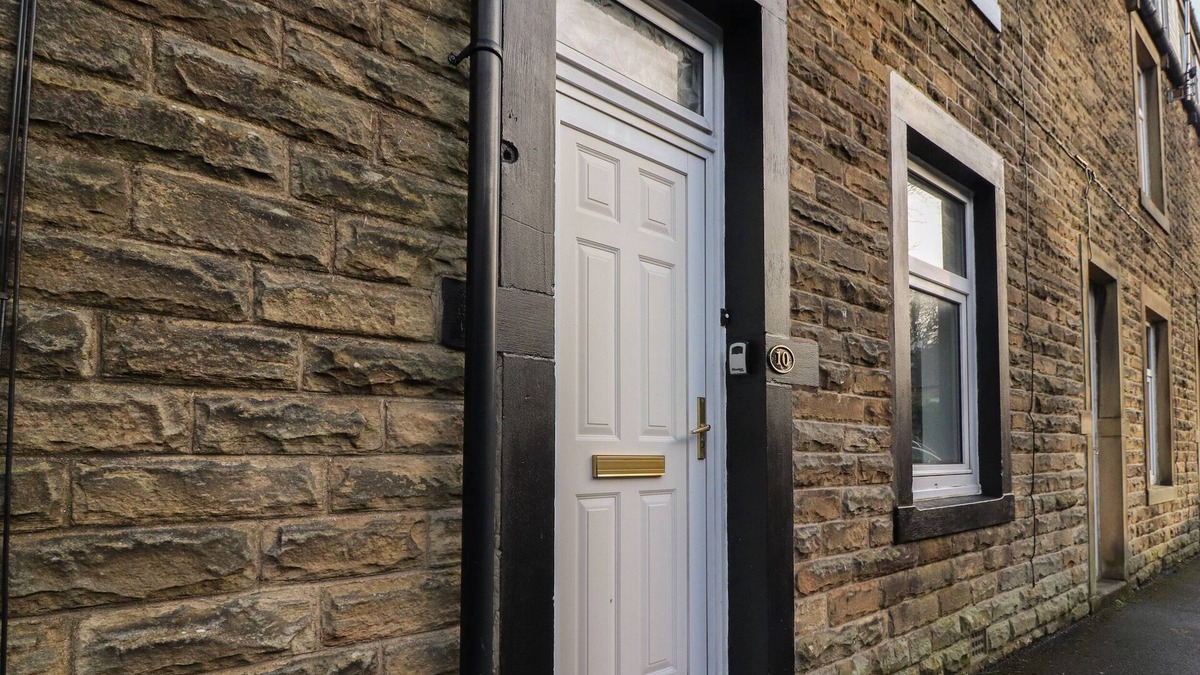 Skipton Cottage | 10 Haw Grove