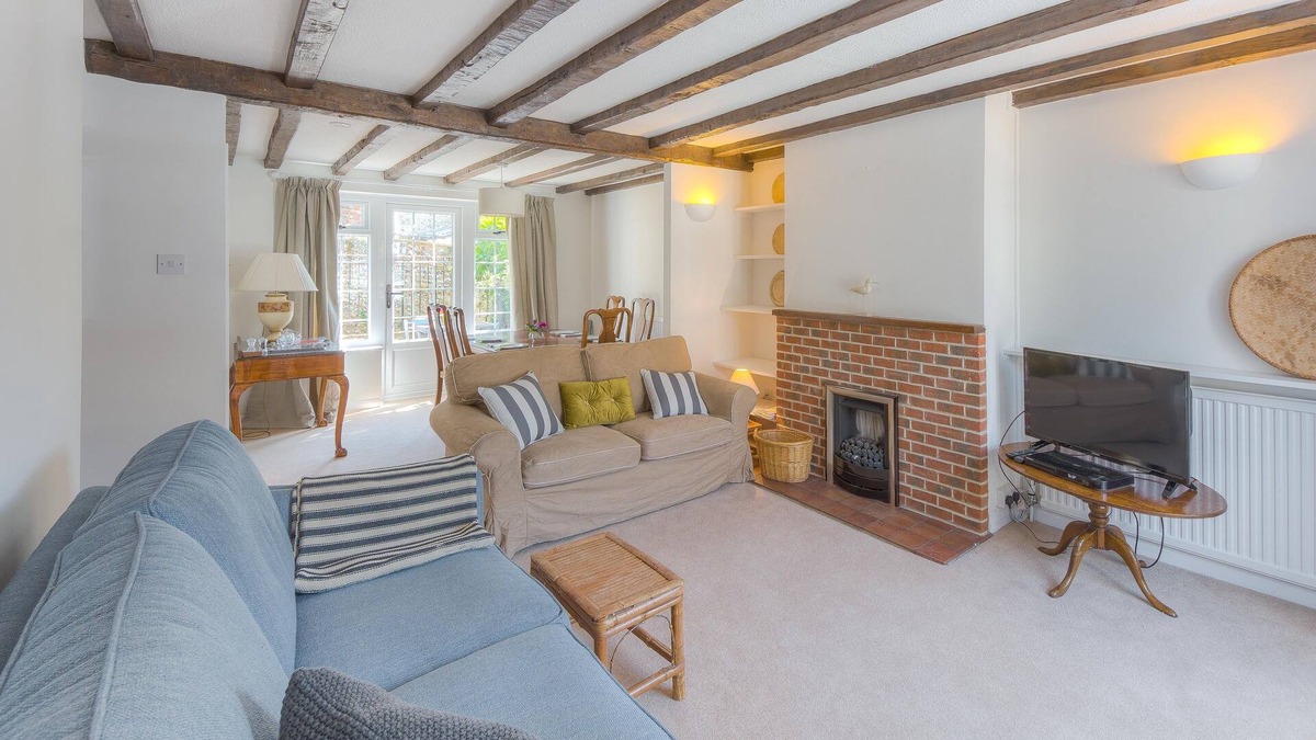 Arundel House | 10 King Street - family house in Arundel