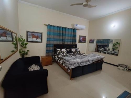 Lahore House | 10 Marla fully furnished house in Parkview villas