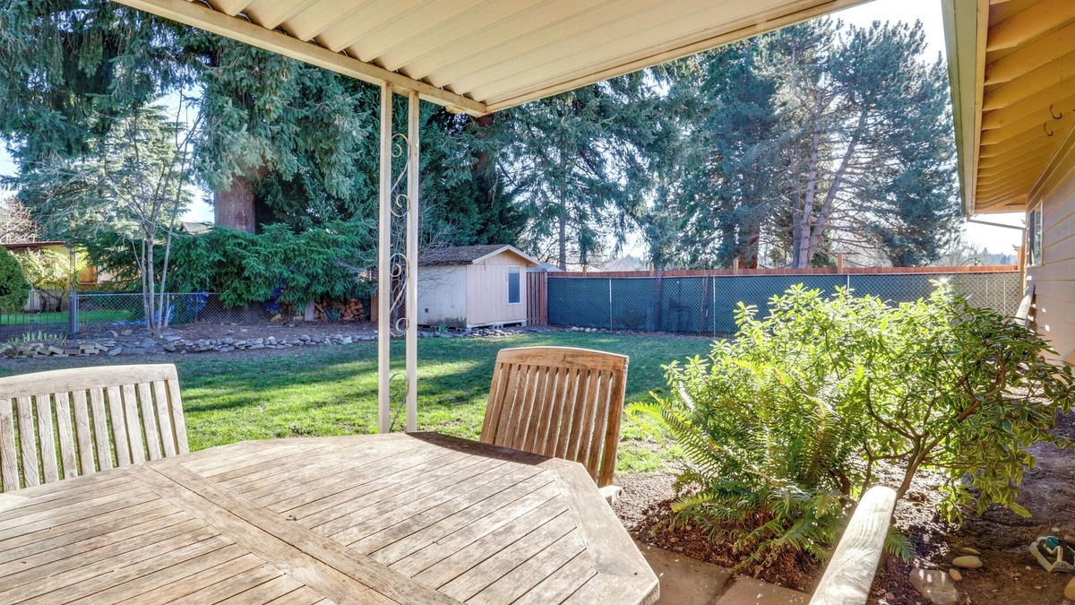 Bull Mountain House | 10 Mi to Portland: Greenway Neighborhood Home