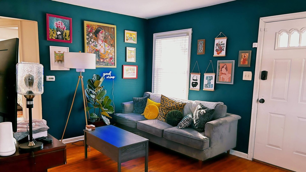 Indianapolis House | 10 min Downtown-3 min Irvington