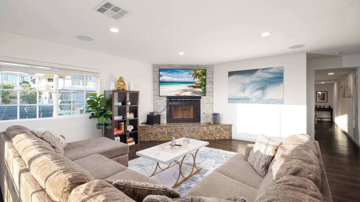 Bay Park House | 10 Min to Mission Beach and Sea World | Sleeps 14!