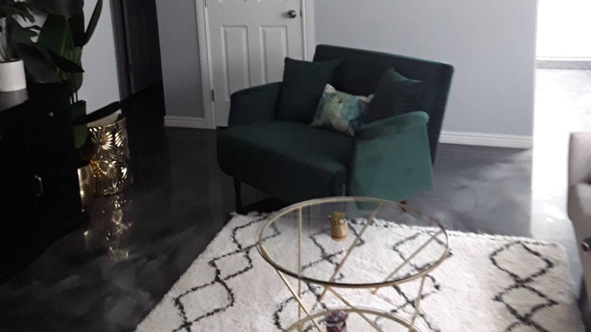 Poplar Grove Apartment | 10 mins from city life!!! 2 king size beds...free WIFI
