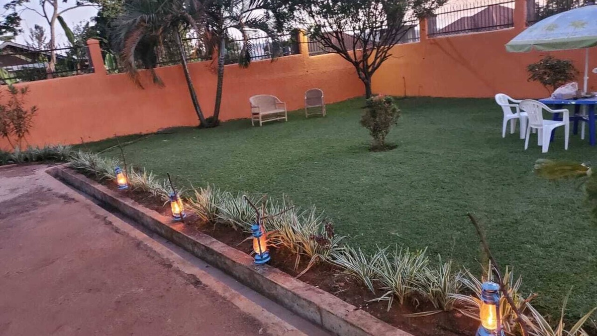 Entebbe House | 10 mins from Entebbe international Airport & beaches. 6 mins➡️town, Malls & zoo
