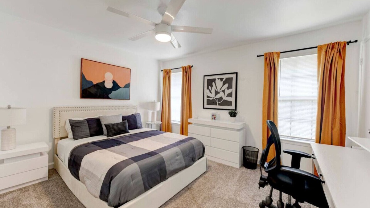 North Austin Civic Association Apartment | 10 mins to Domain two Bedroom