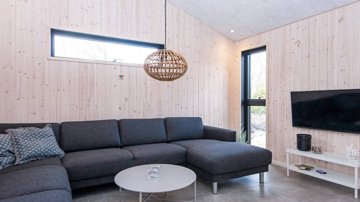 Fjellerup House | 10 person holiday home in Glesborg-By Traum