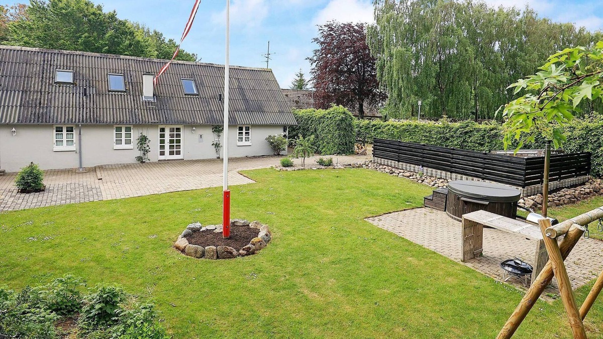 Roslev House | 10 person holiday home in Roslev