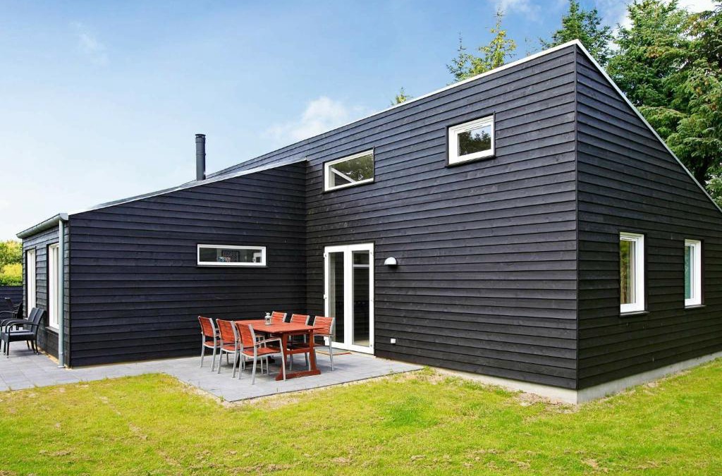 Blavand Strand House | 10 person holiday home in Bl vand