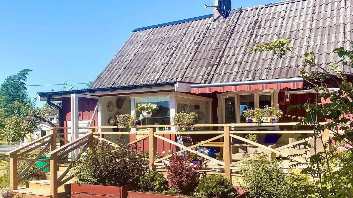 Vittsjo House | 10 person holiday home in VITTSJÖ