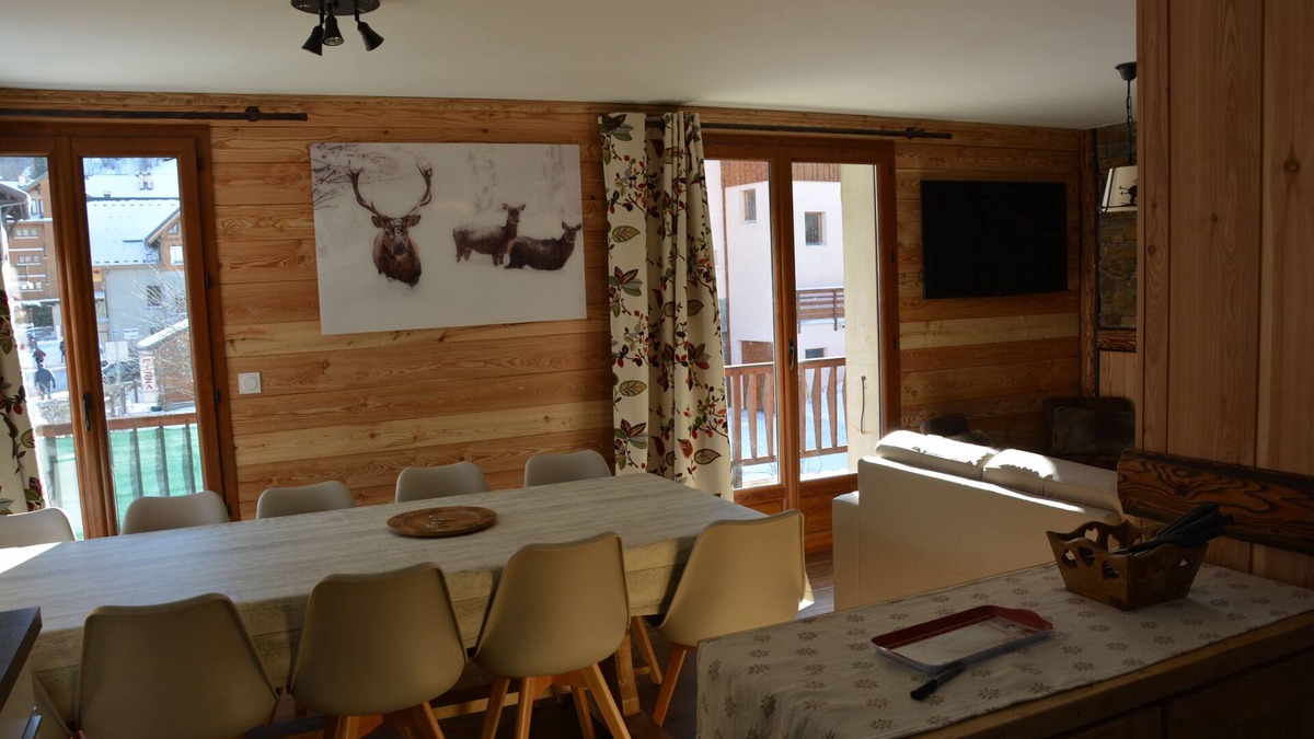 Valloire Apartment | 100 m2 le col des Rochilles/10 people 4 * in the center of Valloire