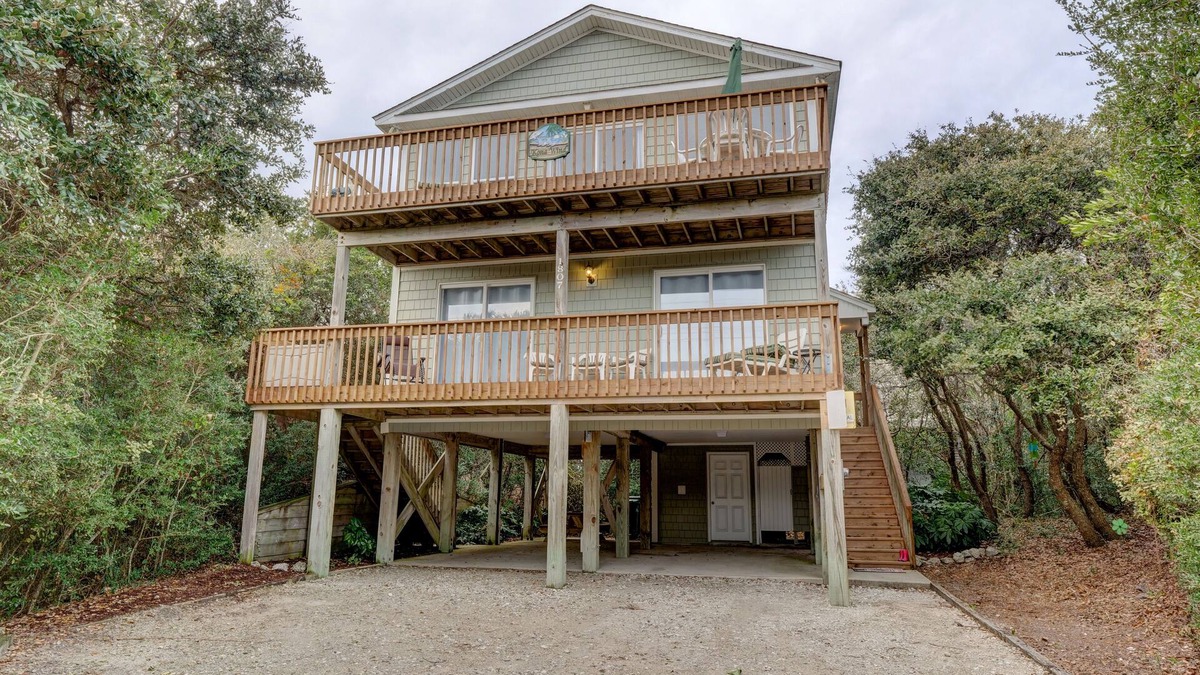 Surf City House | 100 Steps to the Beach.Pet Friendly