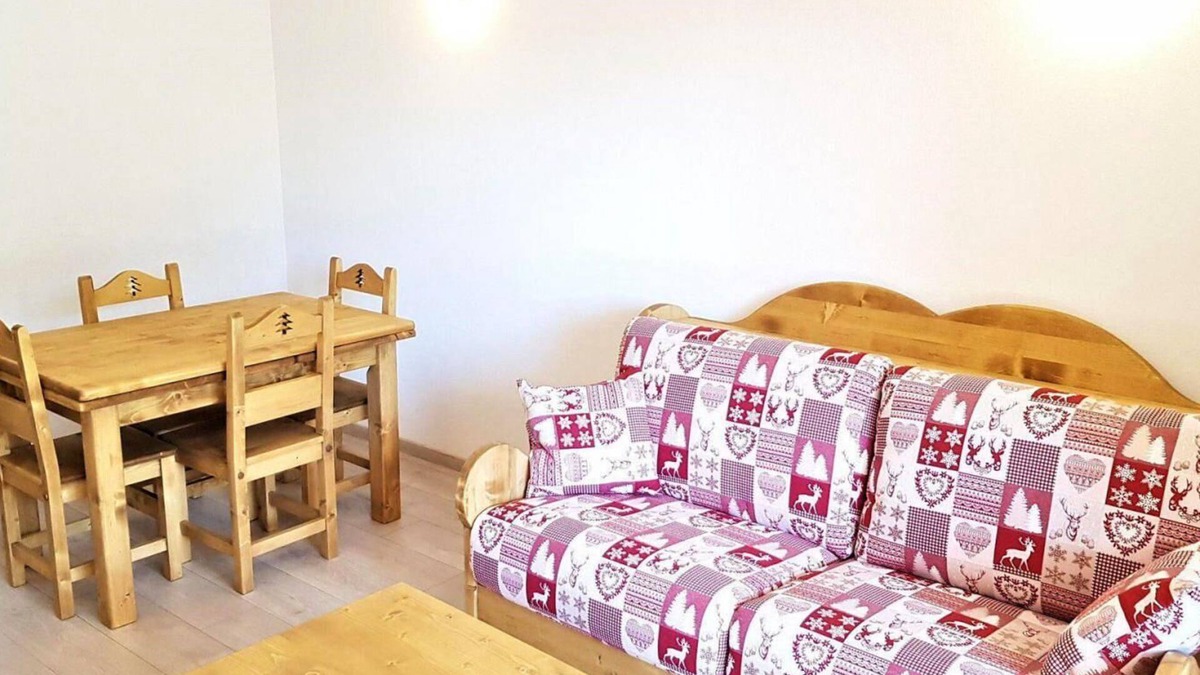 La Joue du Loup Apartment | 100m from ski slopes, Ground floor, terrace, balcony, parking, tv, 31m², La Joue du Loup