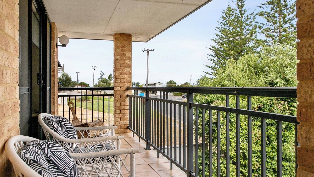 Ledge Point House | 100m to the beach