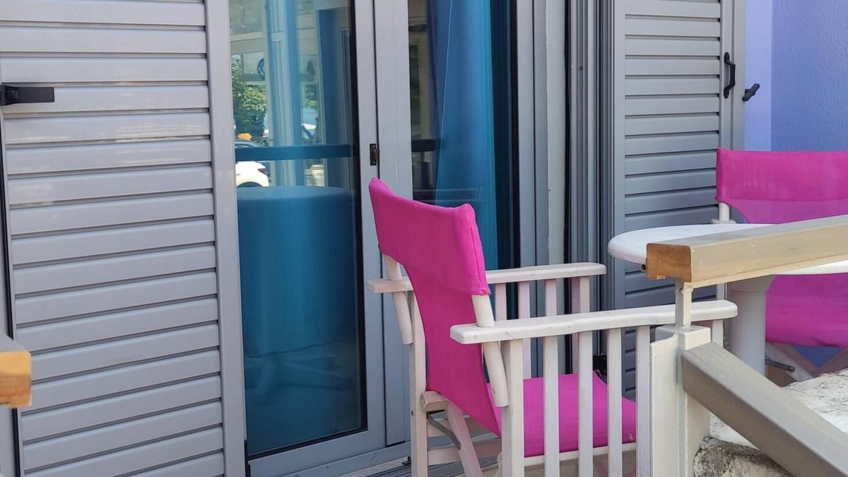 Kamena Vourla House | 101 | Okeania Double Room Ground Floor