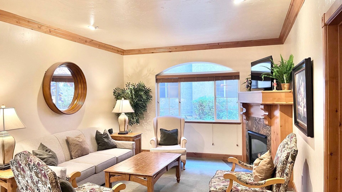 Zermatt Villa | 1047/49 4-Star Zermatt 2B2B Villa Near Park City