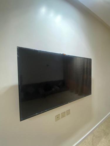 Al Aziziyah Apartment | 105 غرفتين وصاله Tow Rooms With a a hall