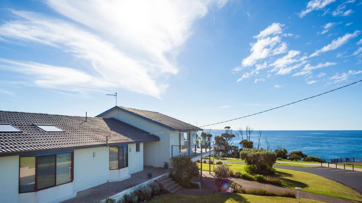 Dalmeny House | 106 Ocean Parade Dalmeny