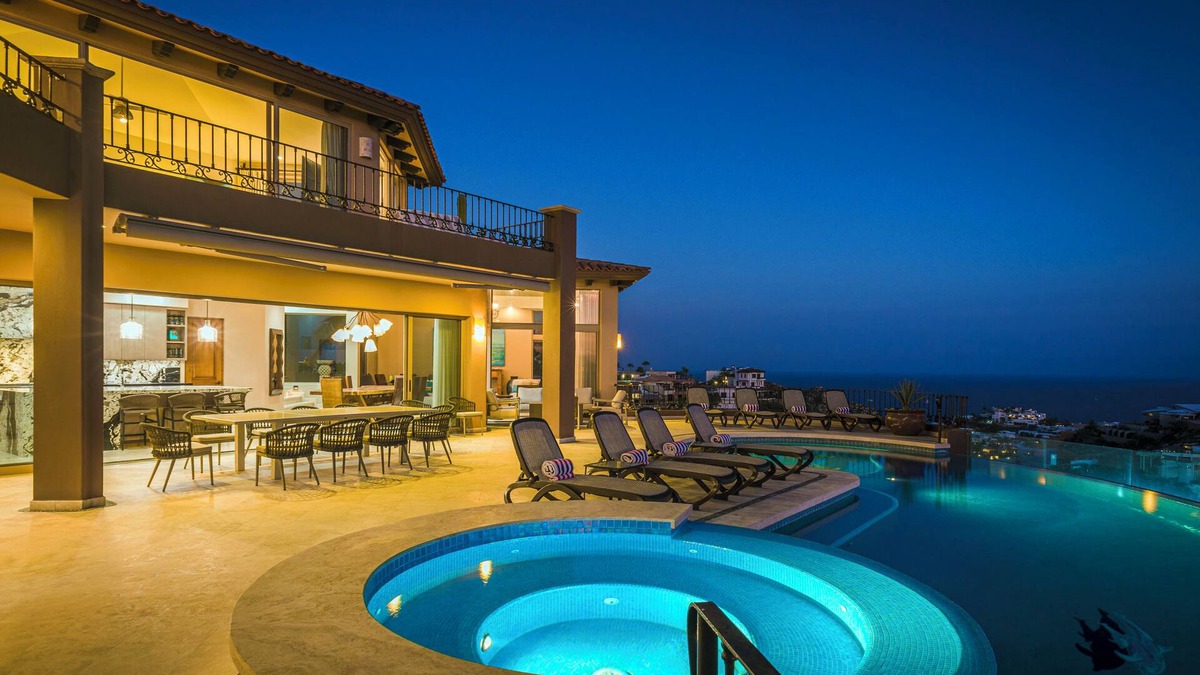 Pedregal Villa | 10BR Villa Celeste Sleeps up to 24!