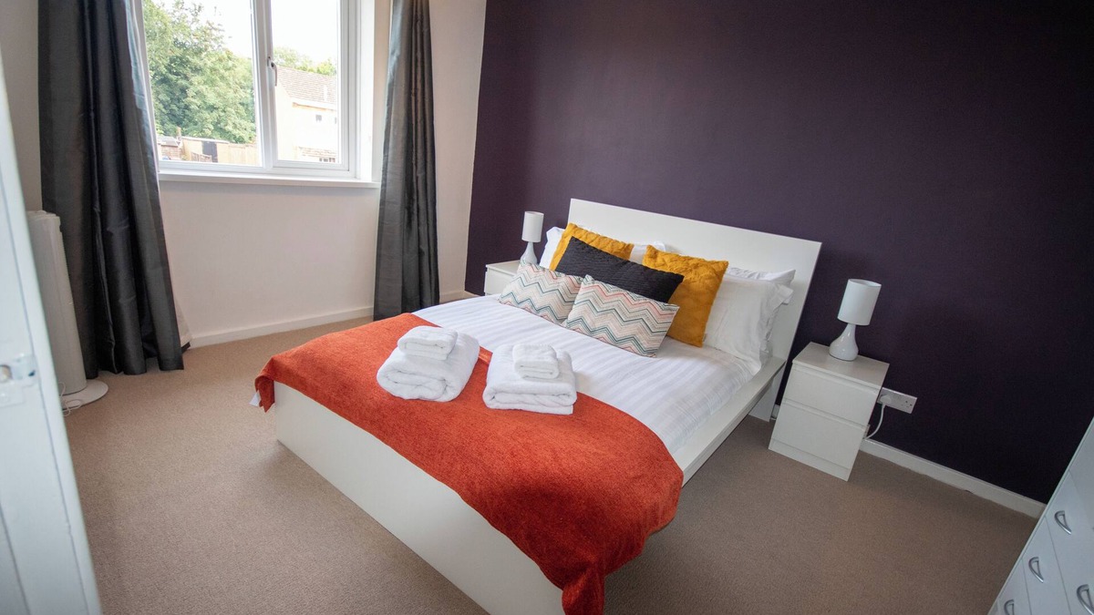 Kidlington House | 10min to Oxford - 3 Bedrooms - Sleeps 7 - Pets Ok