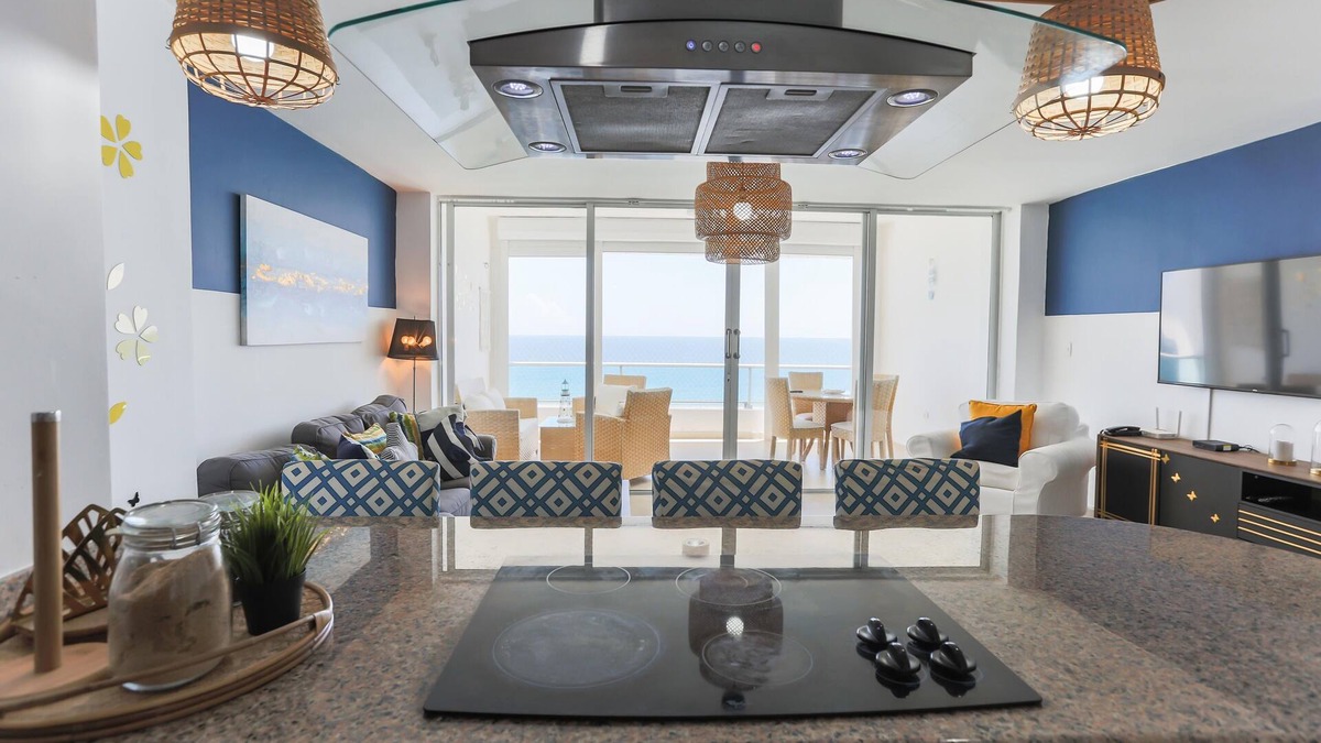 Villas Del Mar Apartment | 10thFloor PanoView| Beachfront| Pool| FullKitchen