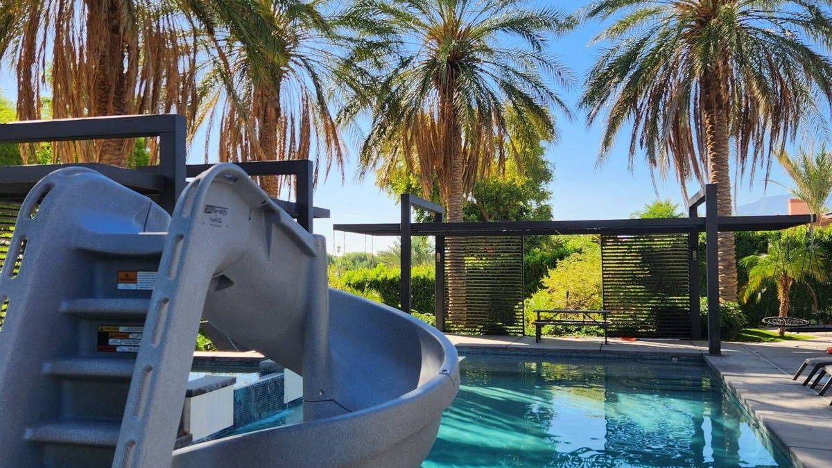 Indio House | 11-bedroom Estate 2.5 acres + game room
