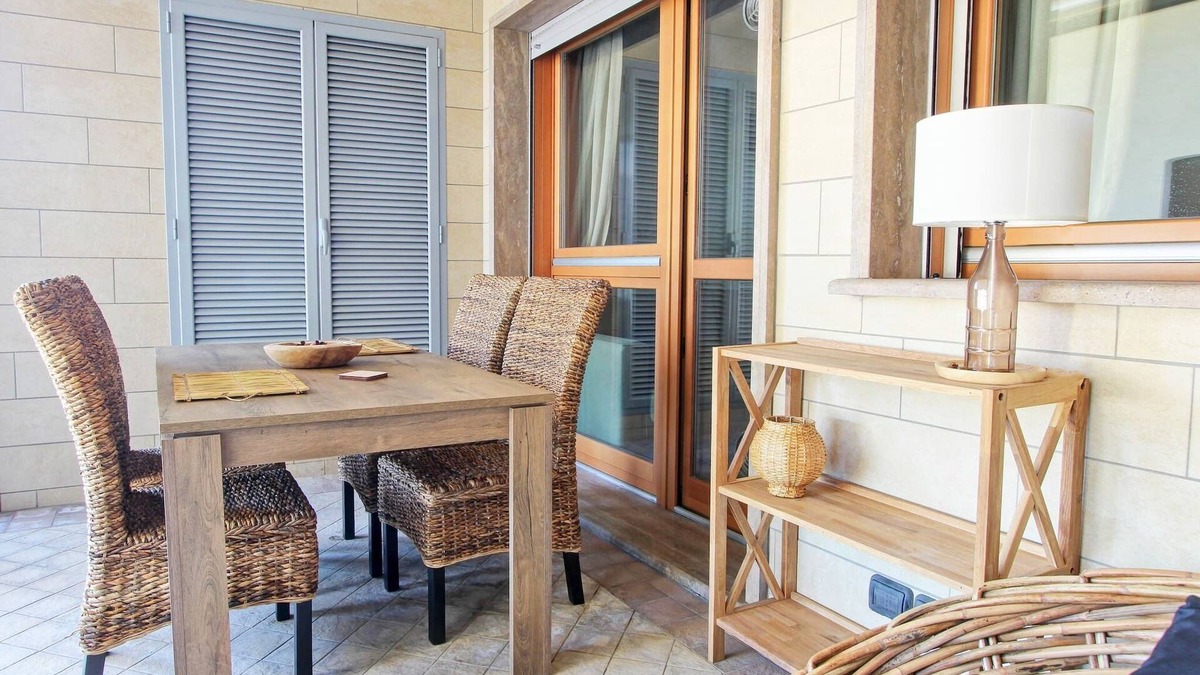 Garbatella Apartment | 11 - COLOMBO · Cozy terrace close to Eataly and me