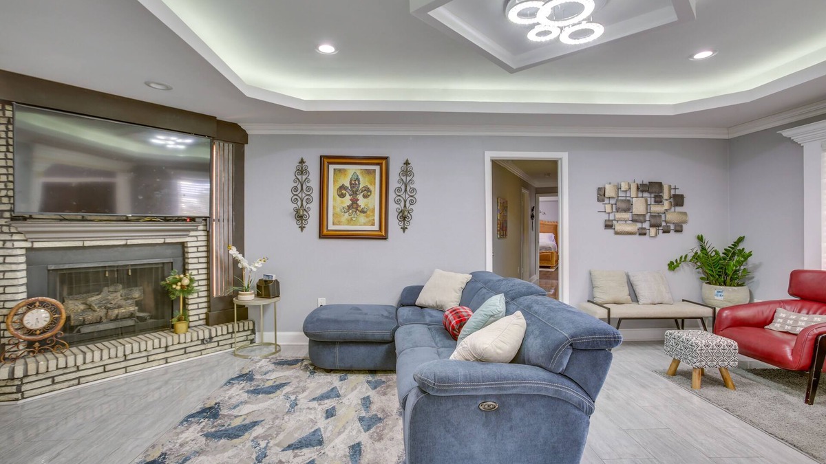 Westwego House | 11 Mi to NOLA: Westwego Home w/Sunroom!