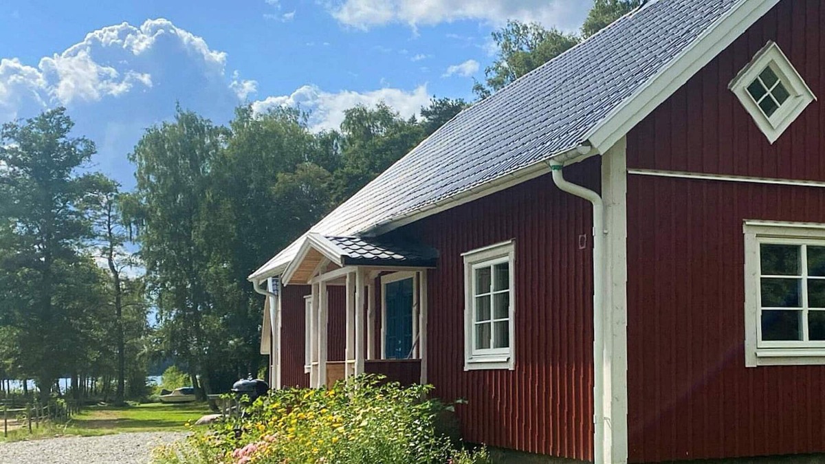 Kalvsvik House | 11 person holiday home in VÄXJÖ