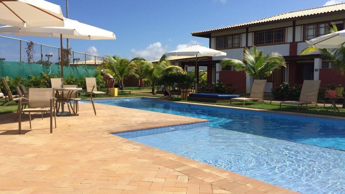 Praia do Forte Apartment | 110 m2 apartment with 2 suites overlooking environmental protection area