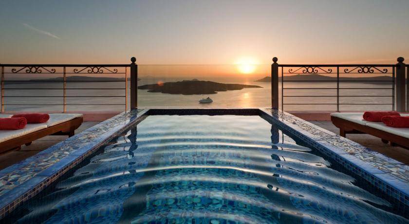 Fira Hotel | 110 m² Hotel ∙ 2 bedrooms ∙ 127 guests
