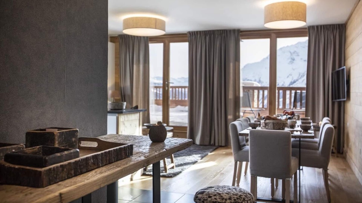 Les Eucherts Apartment | 110m² apartment, full services 4 *, 3 + 1 bedroom, 3 bathrooms/d, large south terrace, 2 parking spaces