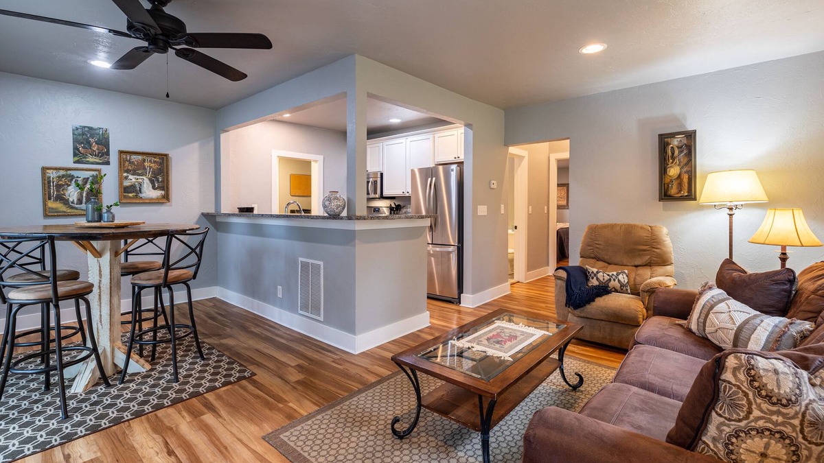 Cody Cottage | 11th Street Cottage- Private deck just blocks from downtown Cody, WY