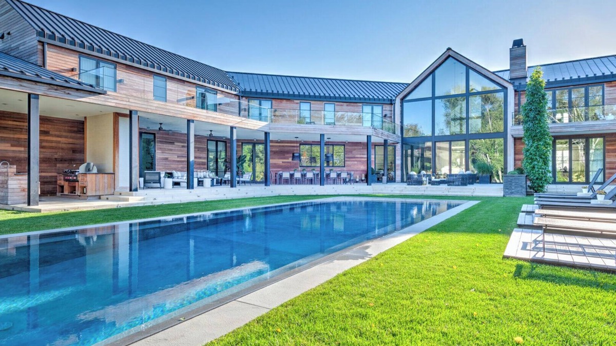 Water Mill House | 12,000 sq ft of Luxury, Modern Design, Full Gym, Indoor and Outdoor Dining.