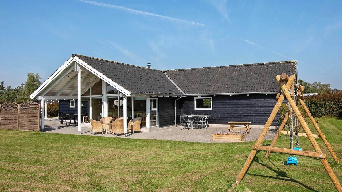 Idestrup House | 12 person holiday home in Idestrup-By Traum