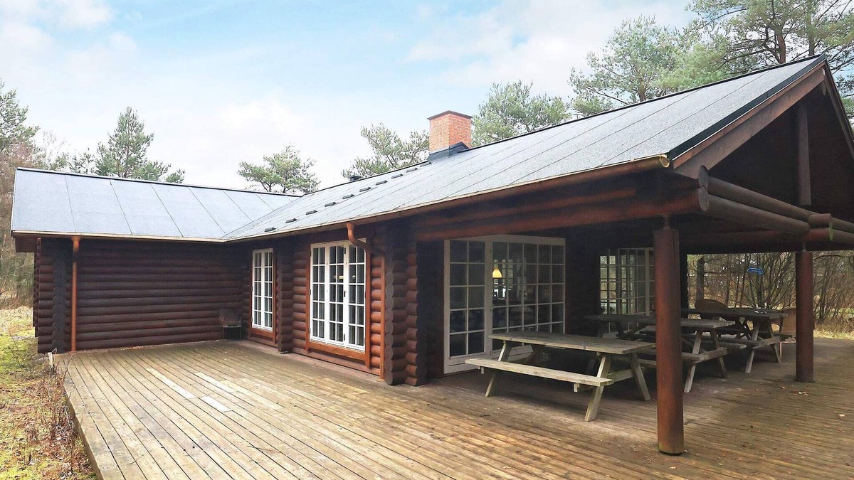 Nordost House | 12 person holiday home in Sæby