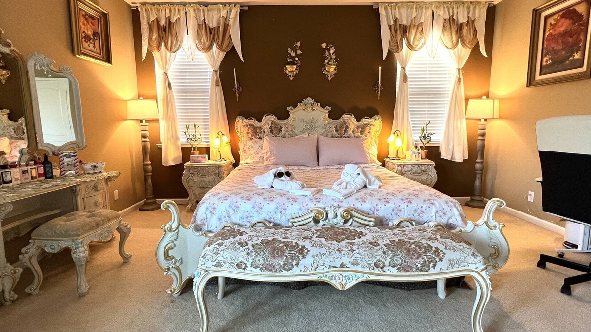 Tracy House | 120 #7 Master 2 queen beds suite beauty private bathroom 40 mins DTSJn