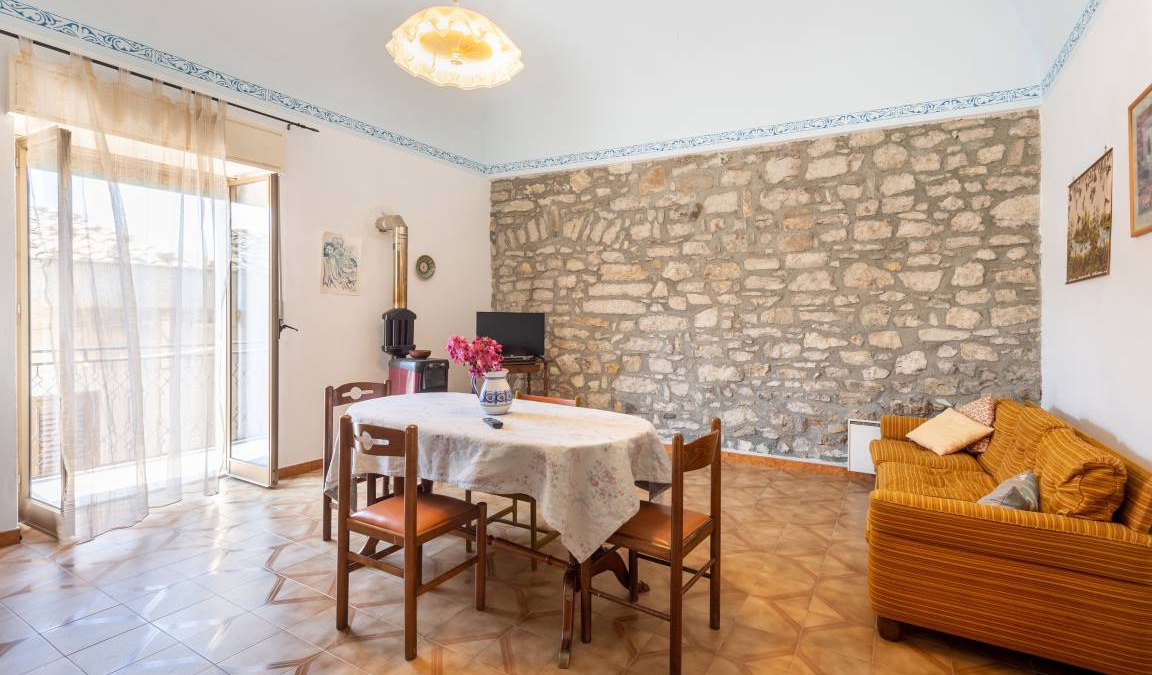 Prizzi Apartment | 120 m² Apartment ∙ 3 bedrooms ∙ 5 guests