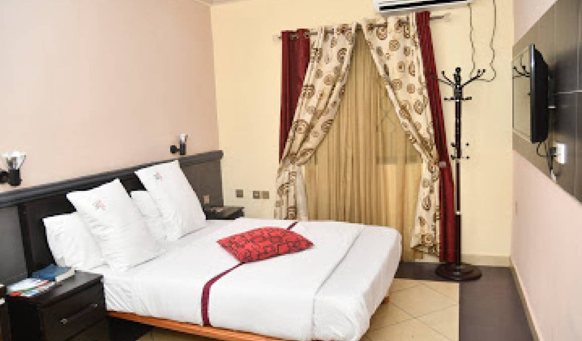 Benin City Resort | 120 m² Private room ∙ 1 bedroom ∙ 2 guests