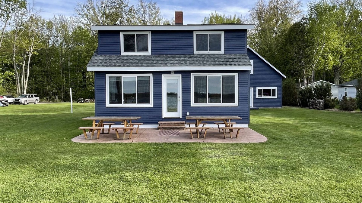 Beulah House | 120' on Waterfront-Platte Lake Lodge-Pontoon Available!