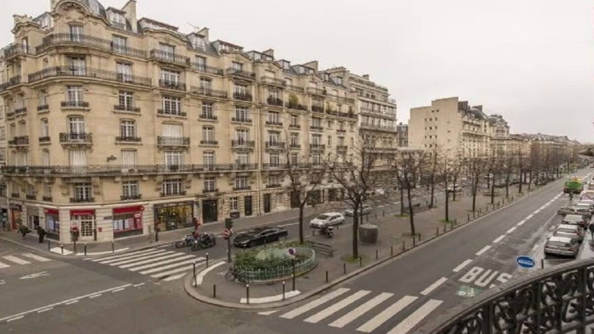 Notre-Dame-des-Champs Apartment | 120SQM TRUELY PARISIAN CHARM ON BOULEVARD RASPAIL