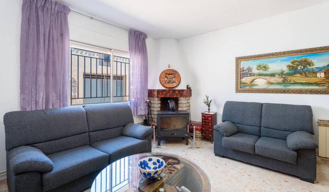 Camporrobles House | 123 m² House ∙ 4 bedrooms ∙ 8 guests