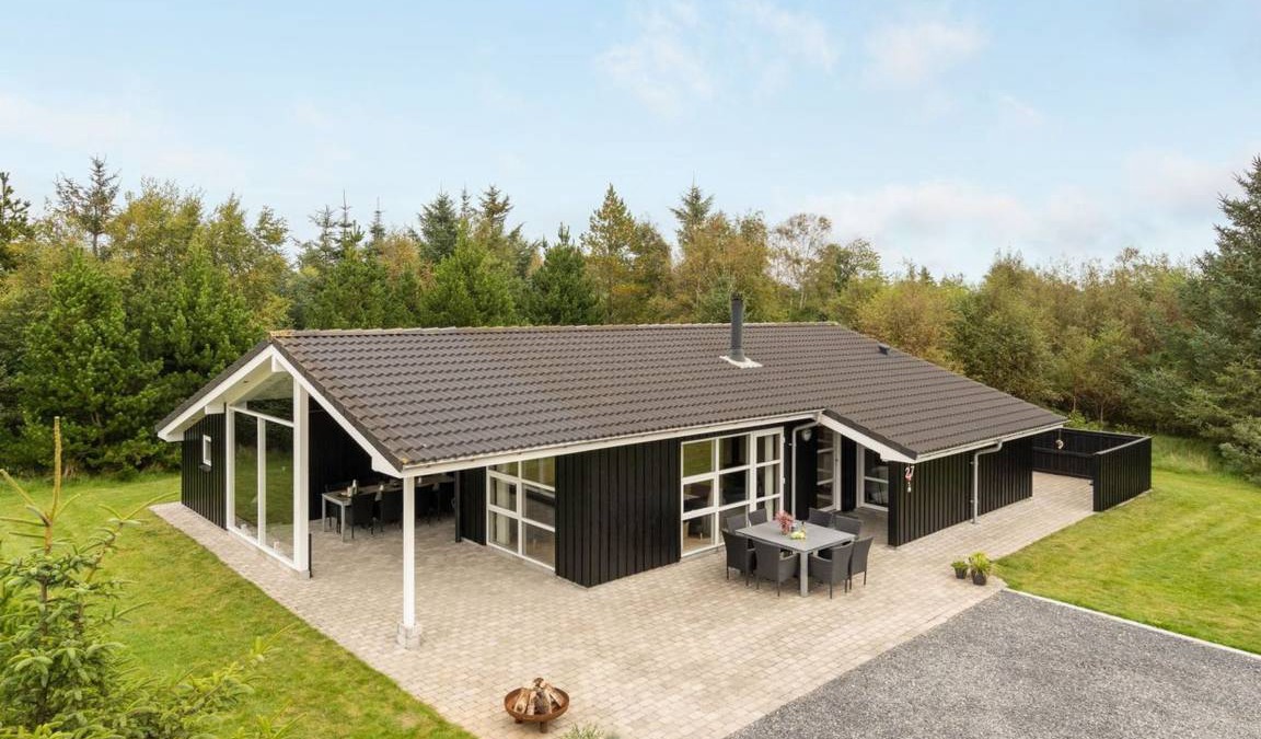 Torup Strand House | 124 m² House ∙ 1 bedroom ∙ 8 guests