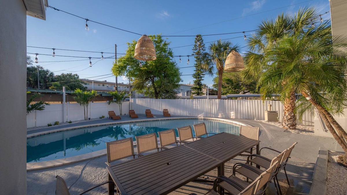 Harbor Bluffs House | 125 Harbor Bluff Dr S