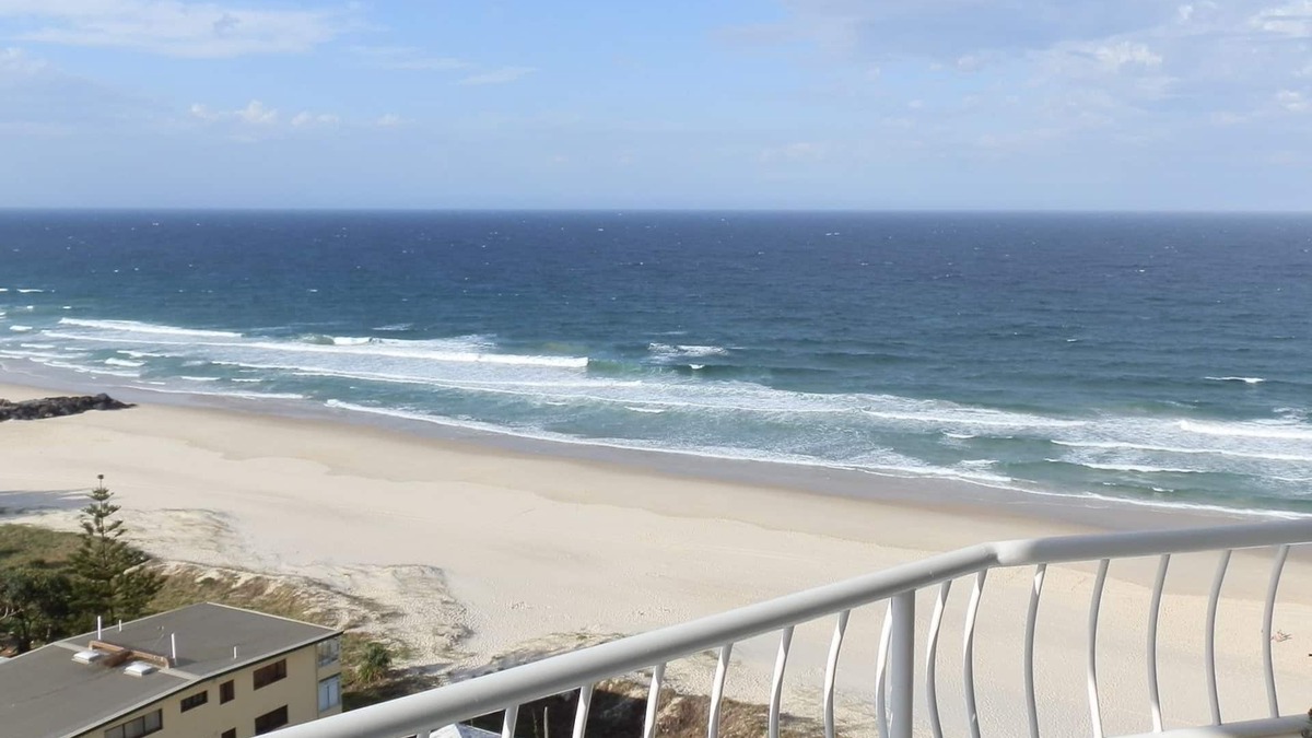 Palm Beach Apartment | 12th floor absolute beach front