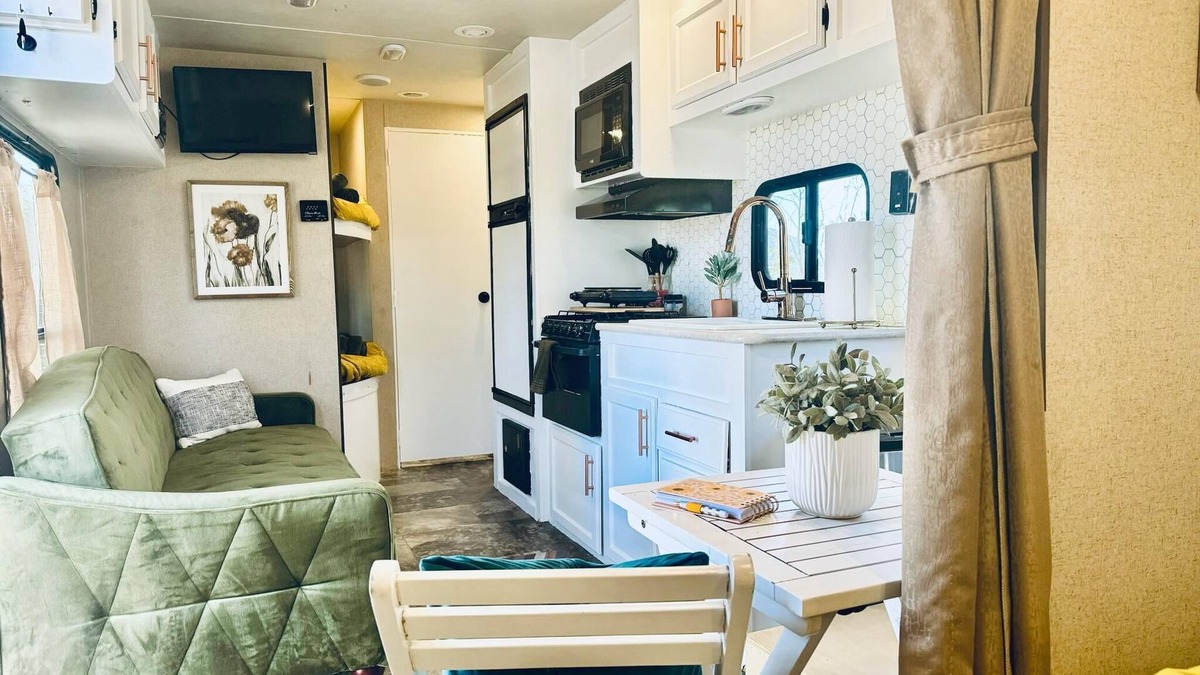 Dripping Springs House | 13 Acres Solstice RV: Hike/Swim/Yoga