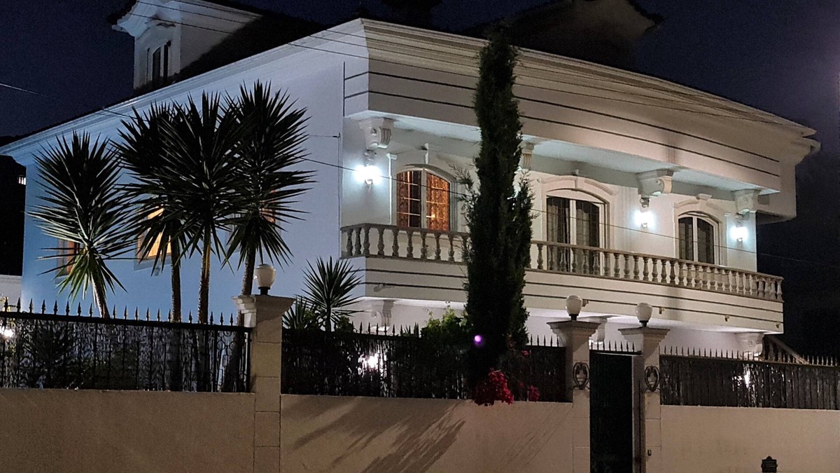 Arnal House | 13 Bedrooms Villa☆☆☆☆☆(25-50 Guests)