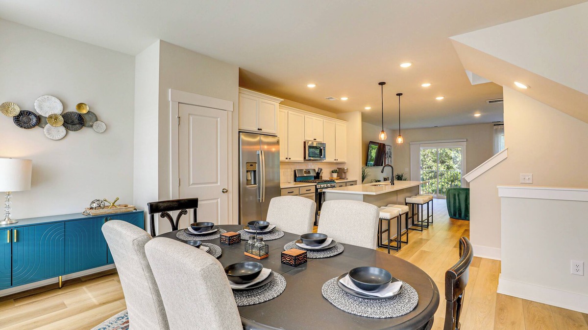 Goose Creek House | 13 Mi to Dtwn Charleston: Quiet Townhome