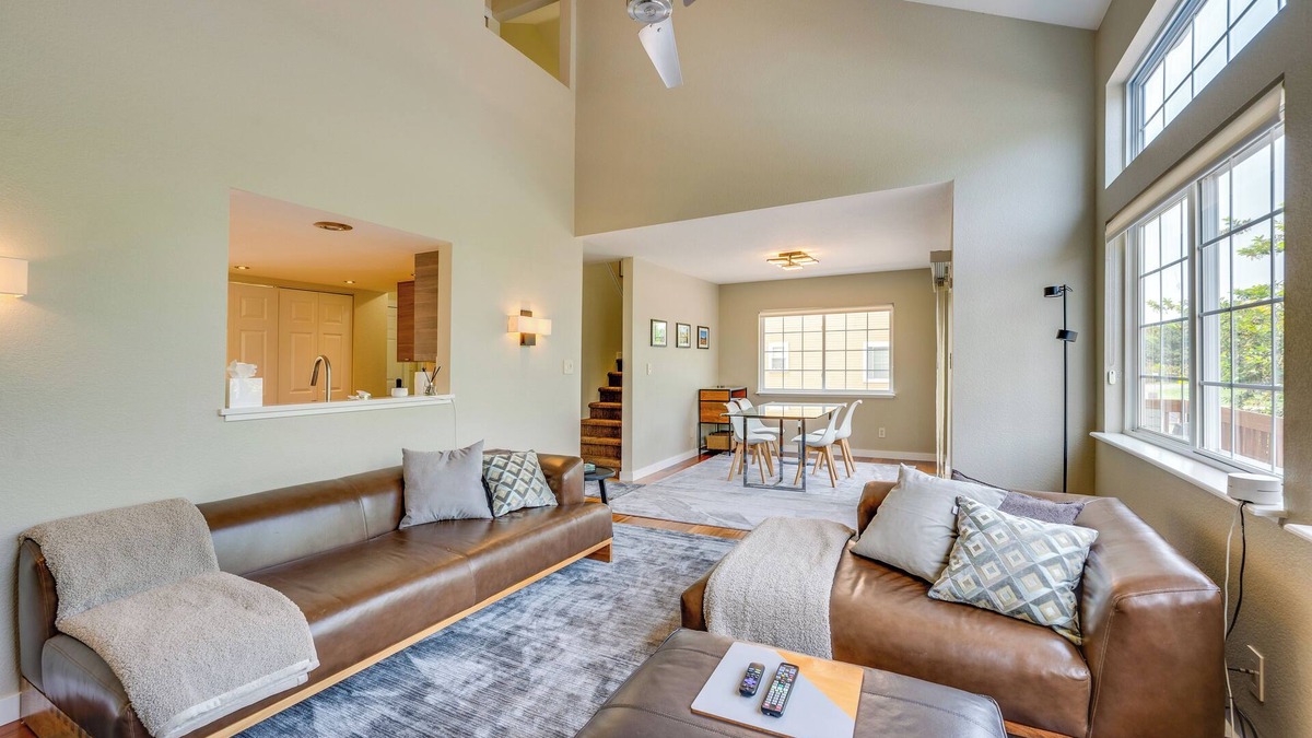 Arvada House | 13 Mi to Dtwn Denver: Arvada Townhome w/Deck