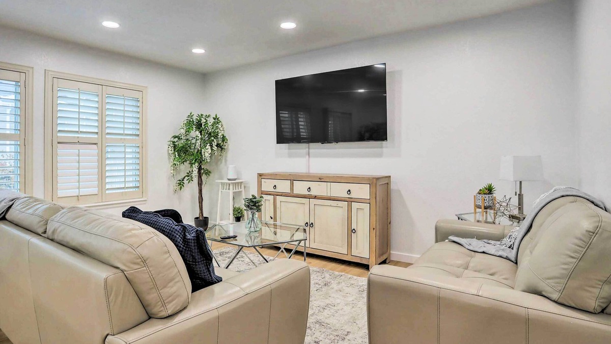 Northglenn House | 13 Mi to Dtwn Denver: Northglenn Townhome w/Patio